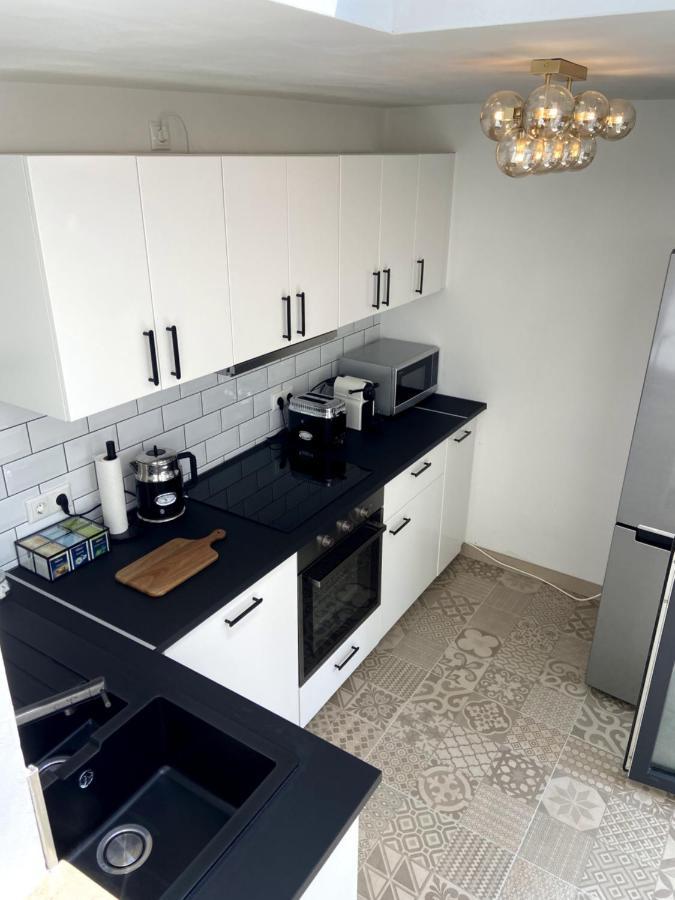 Wunderschoene Sanierte Wohnung Vor Den Toren Koelns エクステリア 写真