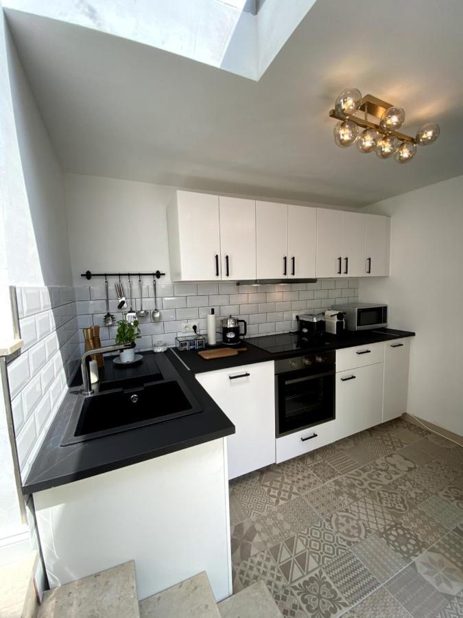 Wunderschoene Sanierte Wohnung Vor Den Toren Koelns エクステリア 写真